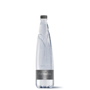 Acqua naturale