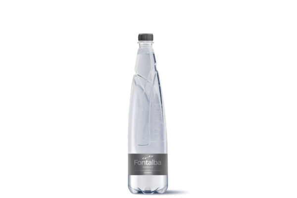 Acqua naturale